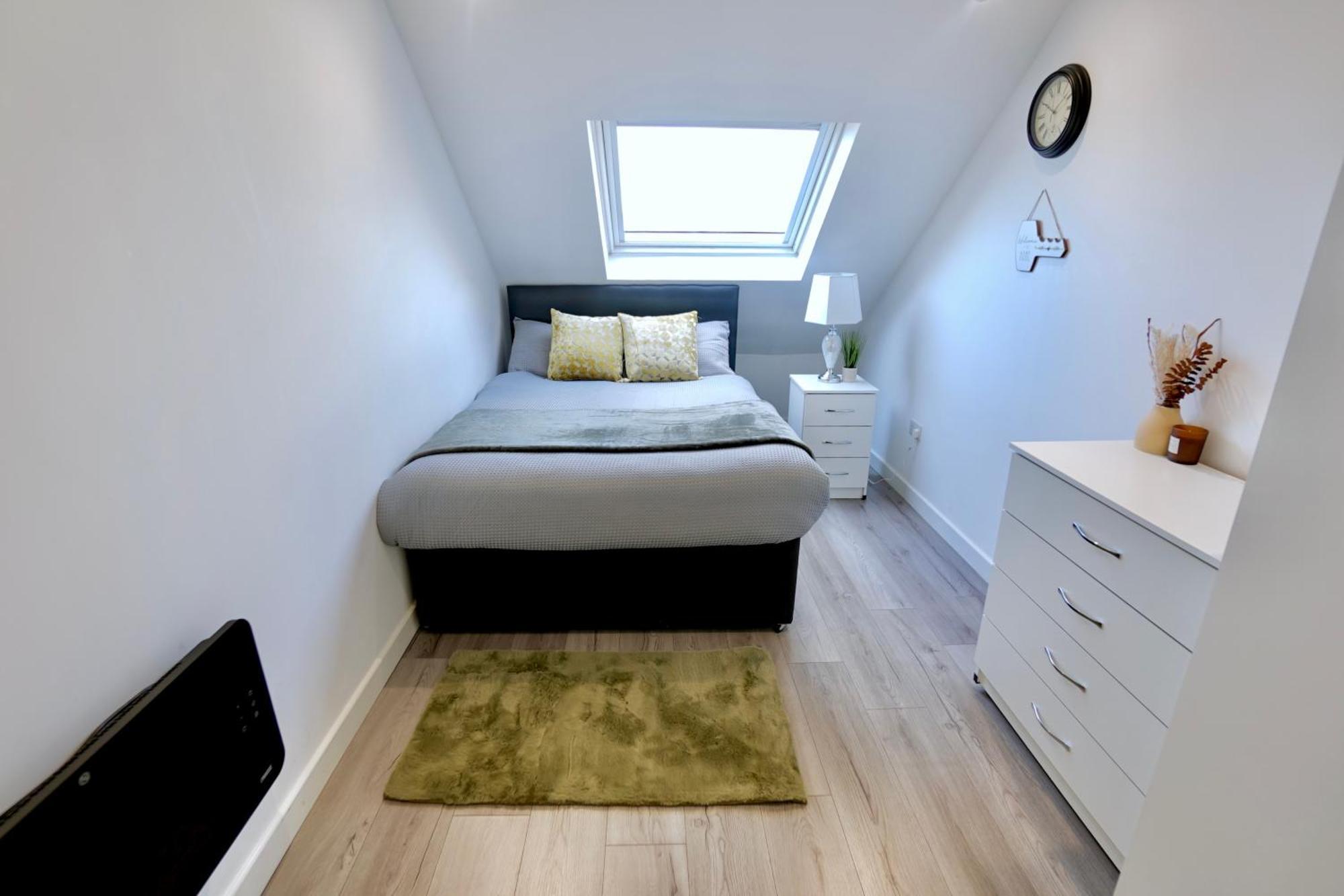 Apartment Ground Floor 2 Bedroom Southsea - Free Parking